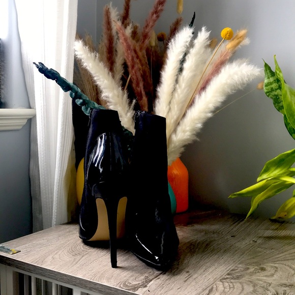 Izabella Rue ankle boots - Picture 2 of 2